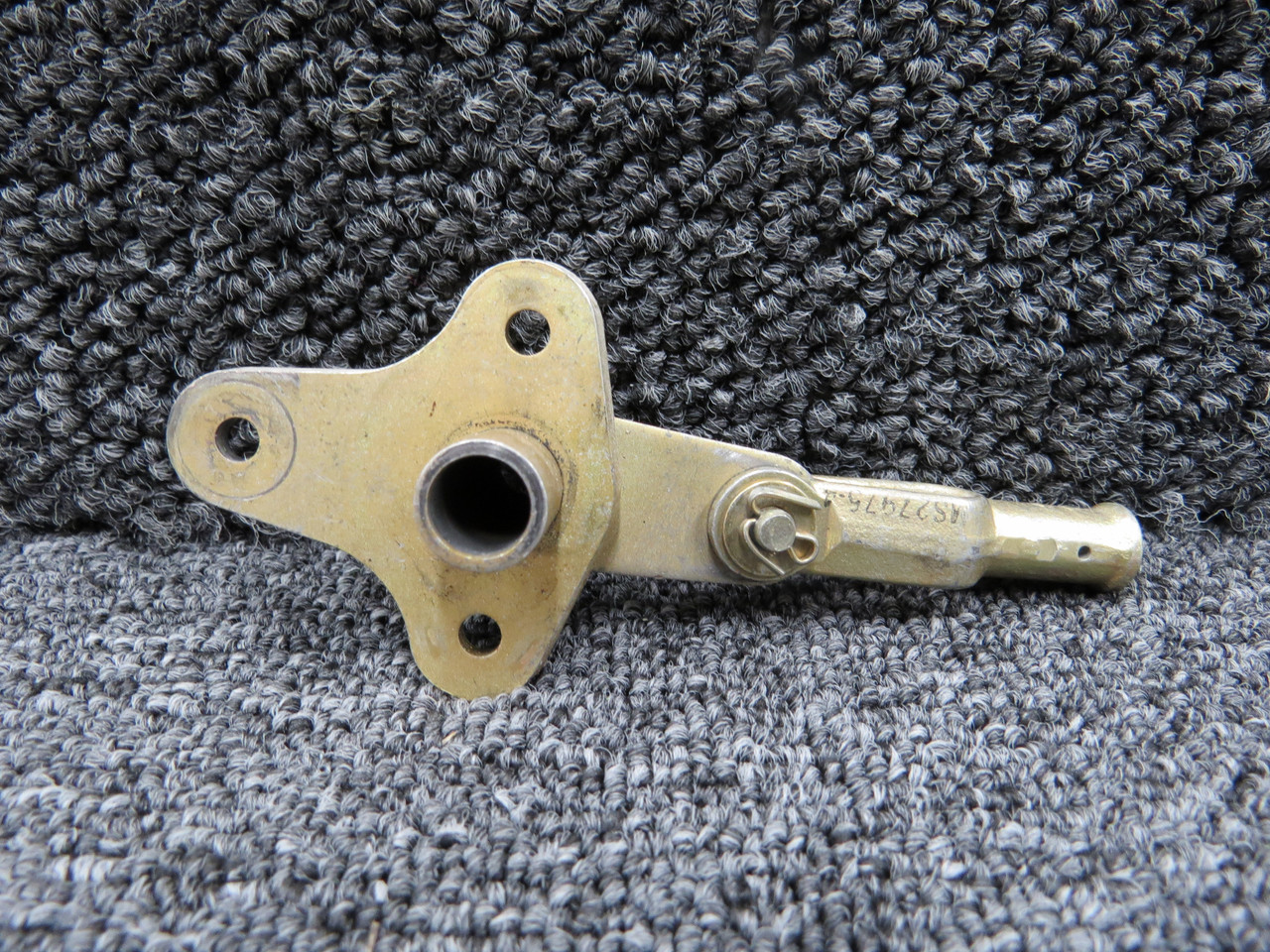 82738-002 Piper PA46-500TP Cabin Door Latch Bellcrank