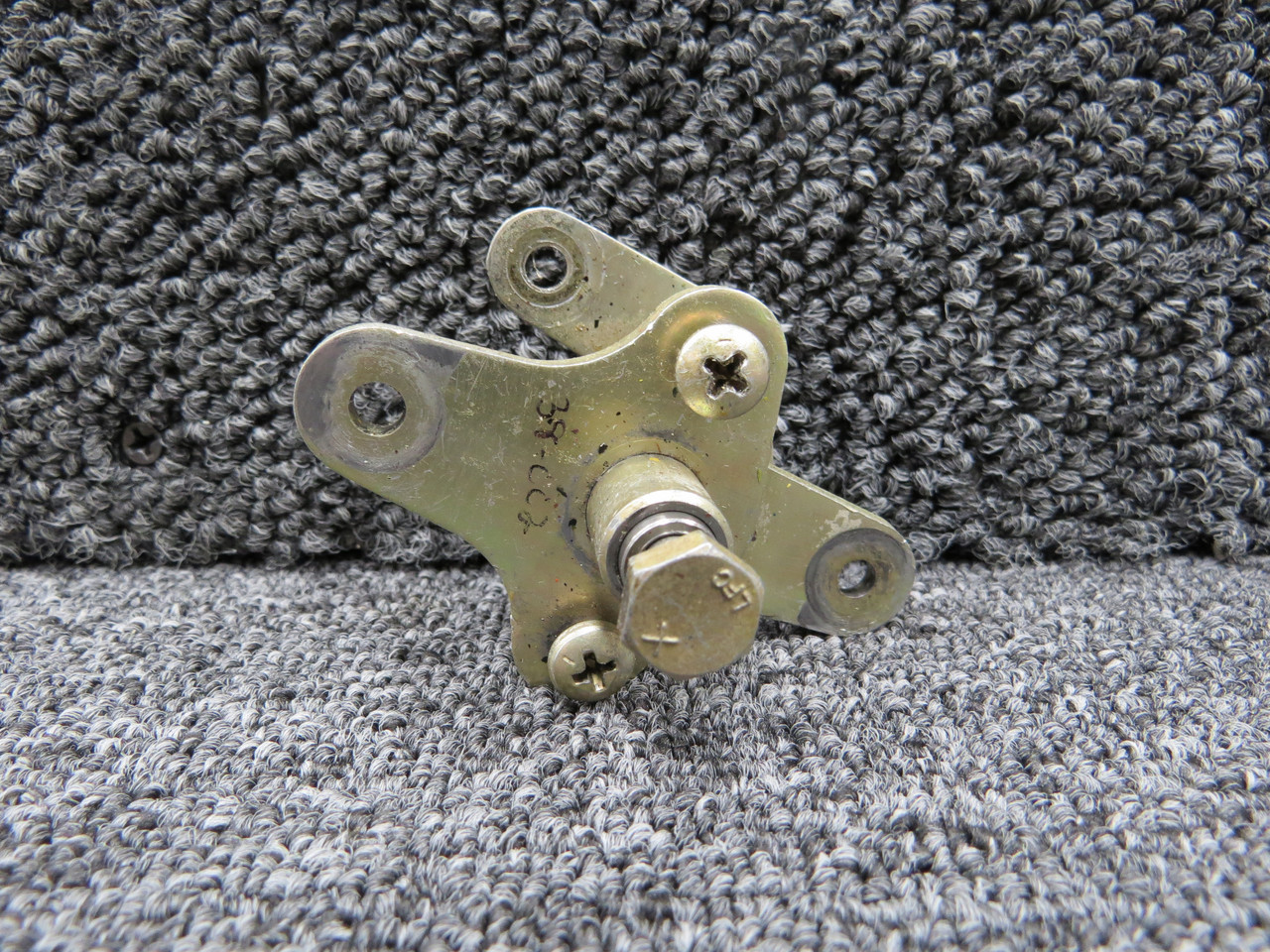 82738-002 Piper PA46-310P Cabin Door Latch Bellcrank