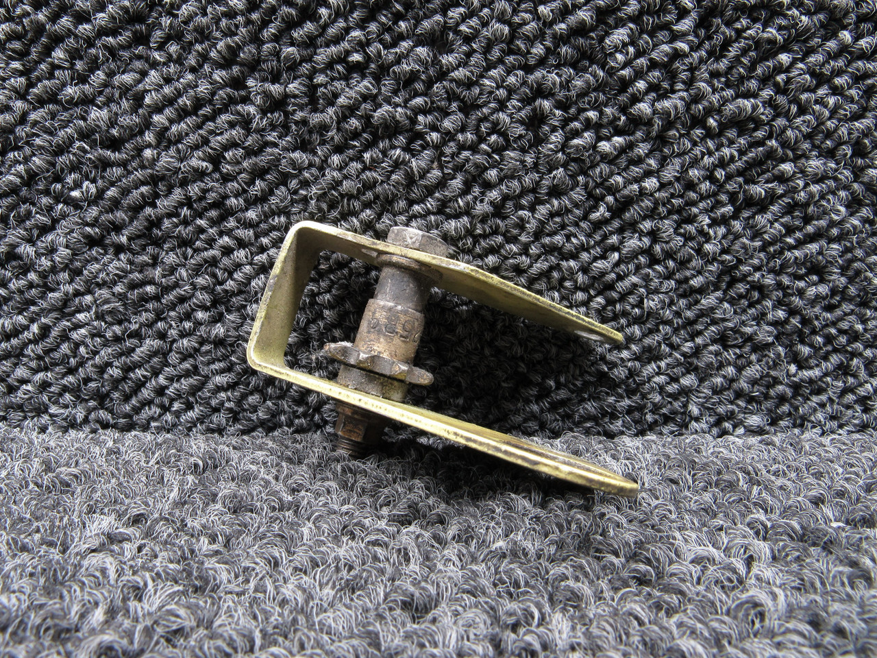 101-910026-171 Beech Sprocket Idler Bracket