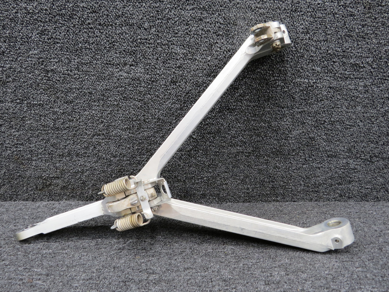 300-820100-21 Rockwell 700 Nose Gear Drag Strut Assembly for Sale