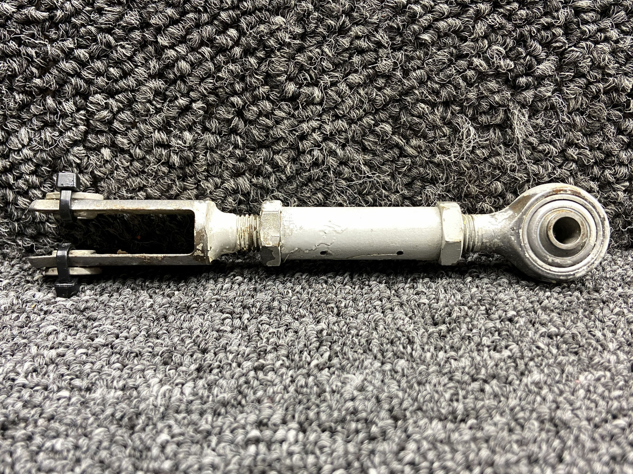 600032-501 Piper PA60-602P Aileron Control Rod Assembly LH or RH