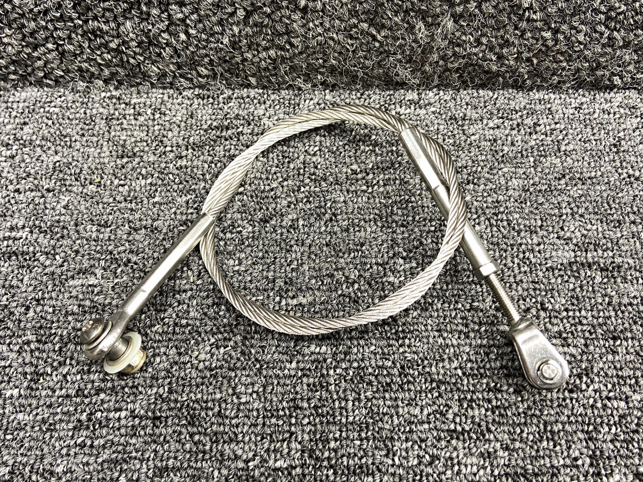 250039-503 Piper PA60-602P Aerostar Lower Forward Cabin Door Stop Cable