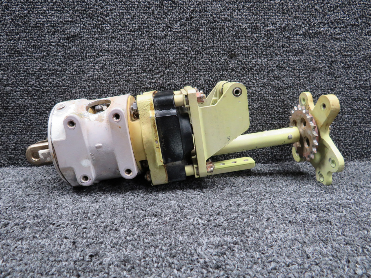 25-8CT29-115A Hawker 800A Elevator Trim Jack Assembly LH