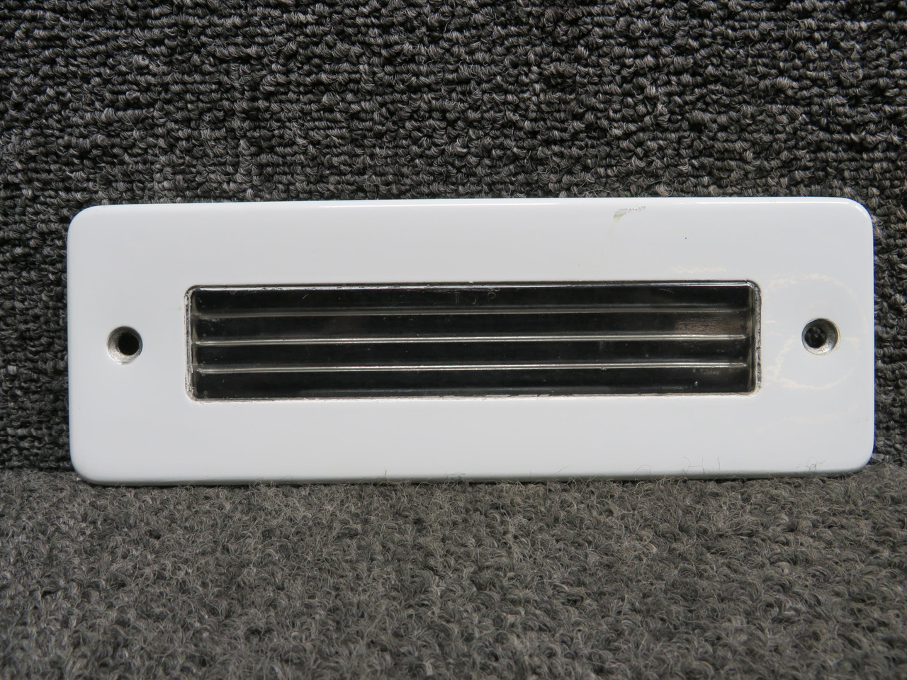 9910066-3 Cessna 310Q Lens Wing Walkway