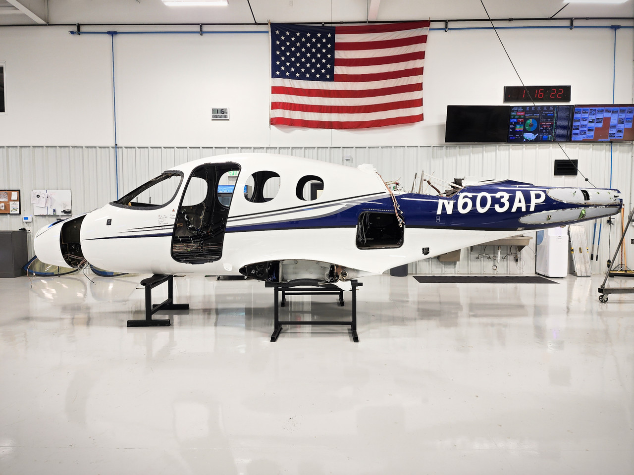 Cirrus SF50 Fuselage with Bill of Sale, Data Tag, Airworthiness and Logs