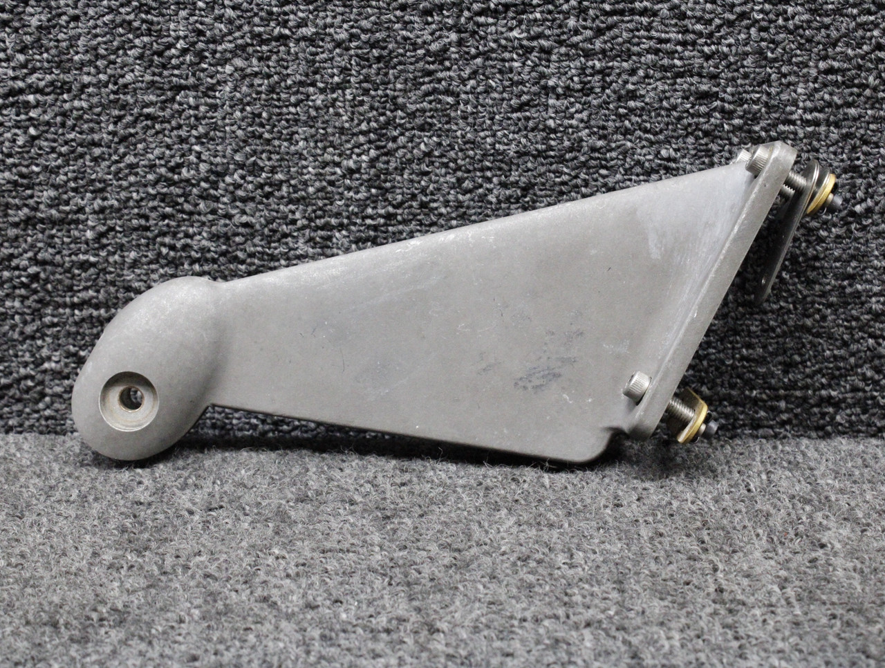 LA57265120 (Cast: LA57265121) Columbia LC42-550FG Forward Flap Hinge (WS 26.5)
