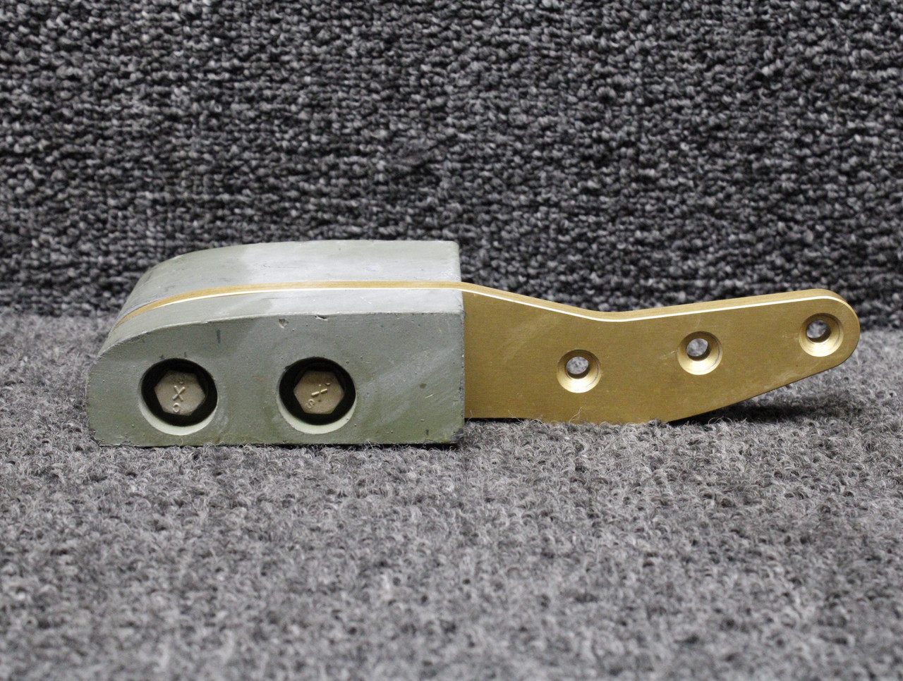 Columbia LC42-550FG RH Aileron Mass Balance Weight
