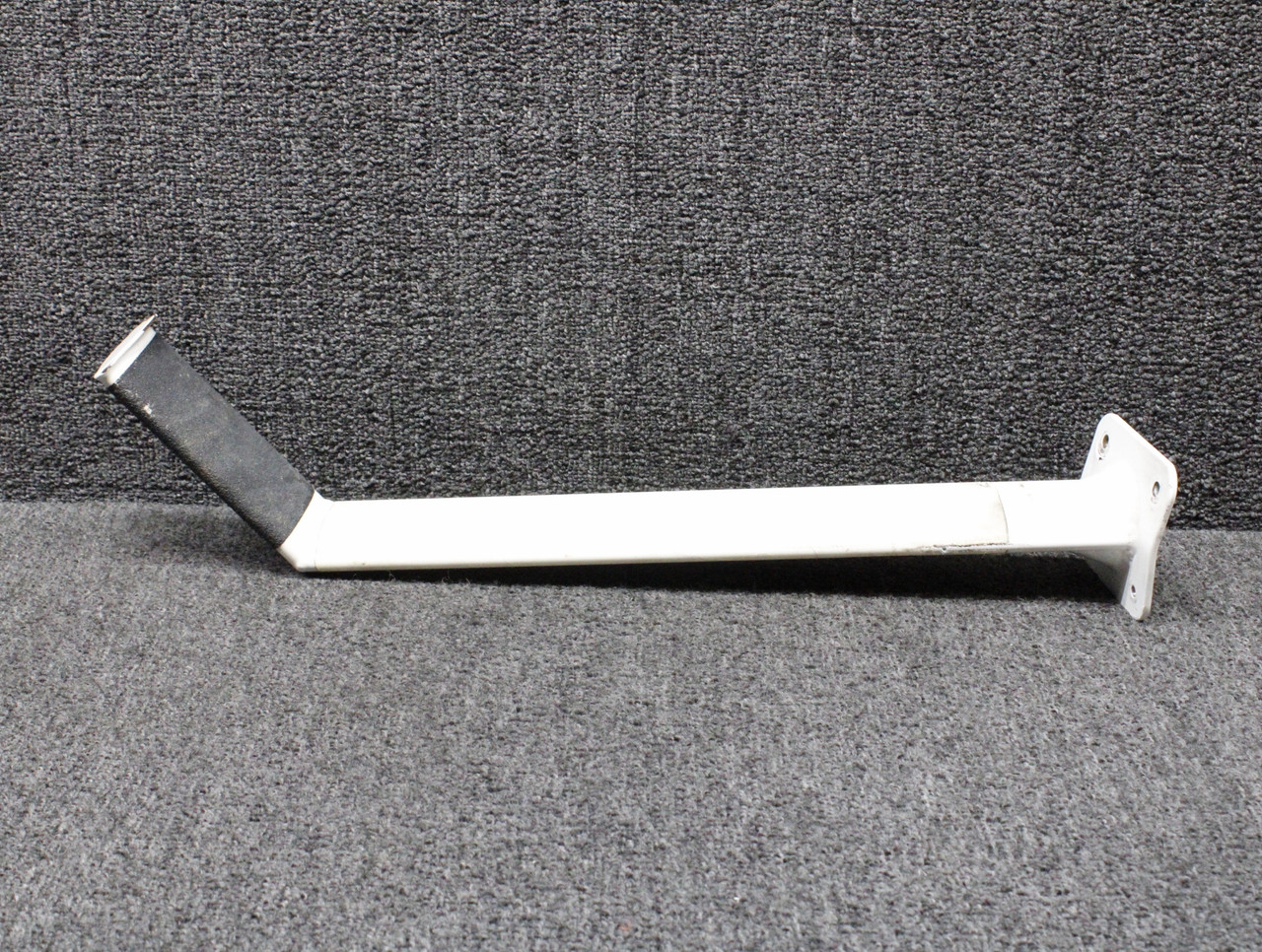 LA53325100 (Use: 2841106-13) Columbia LC42-550FG Cabin Step LH