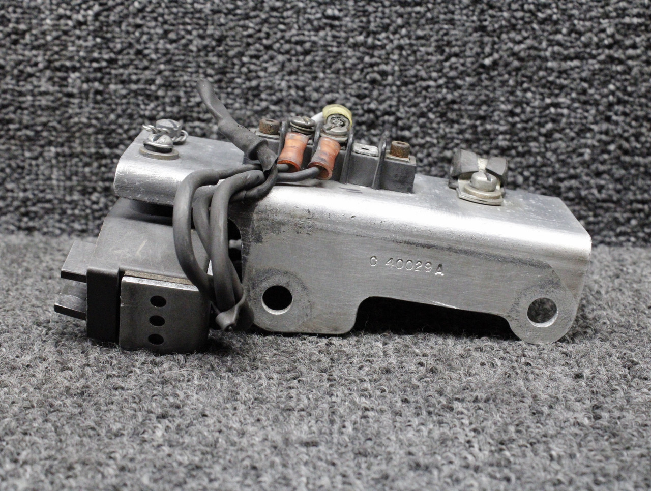RAB40189 Columbia LC42-550FG Propeller De-Ice Brush Block Assembly