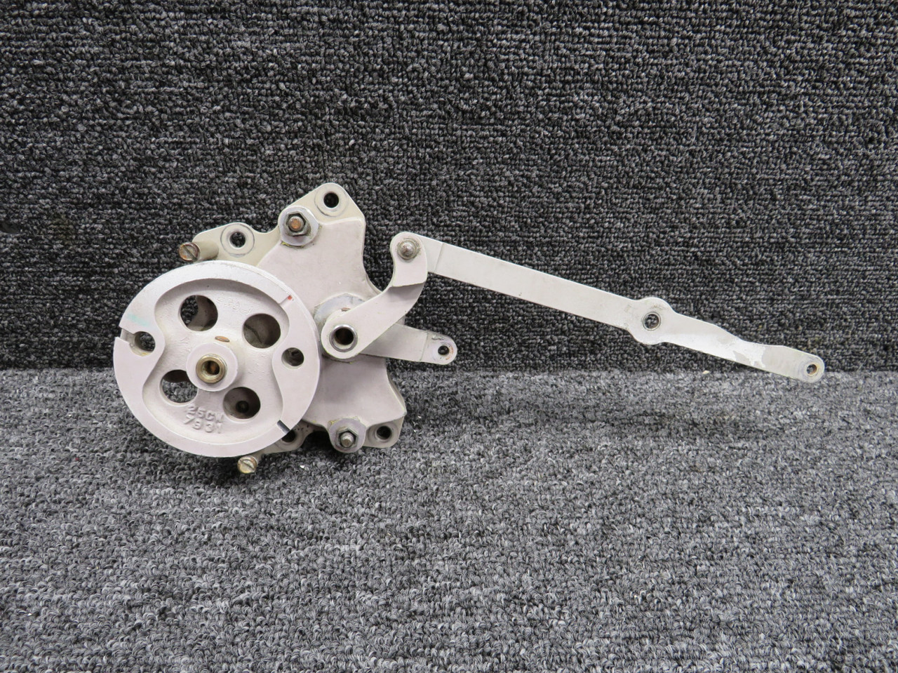 25-8CW209-1A (Alt: 25-CW787-1) Hawker 800A Flap Position & Sync Gear Box Assy LH