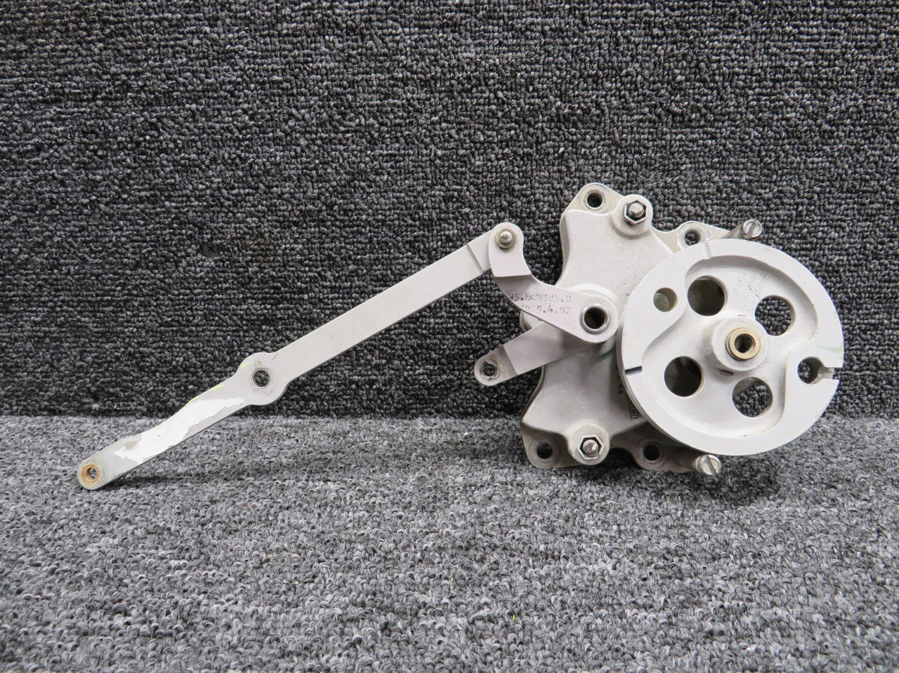 25-8CW209-2A (Alt: 25-CW787-1) Hawker 800A Flap Position & Sync Gear Box Assy RH