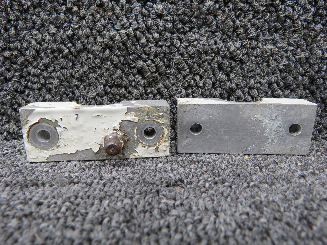 18399-300 Piper PA-23-160 Nose Wheel Steering Tube Block Assembly