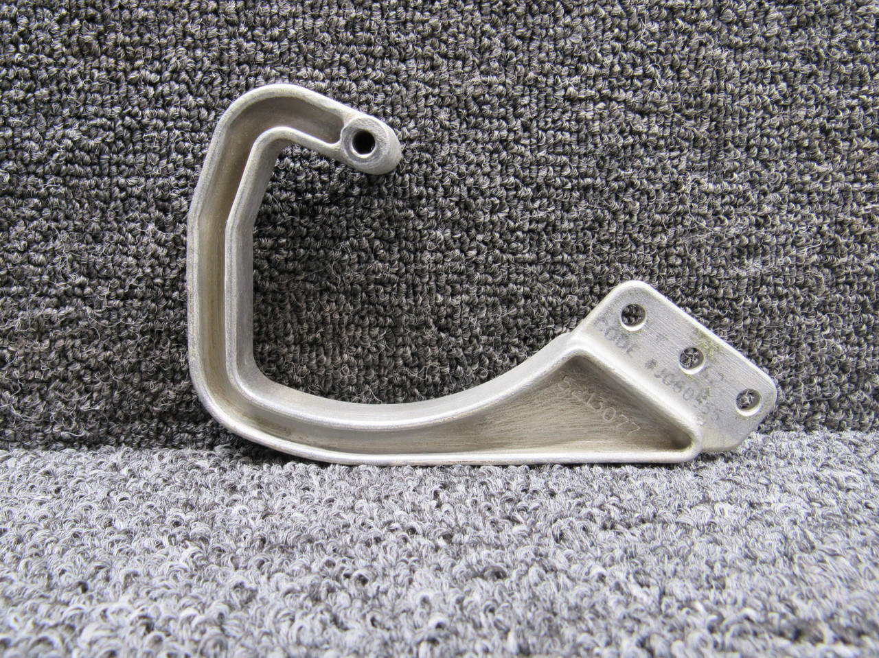 5213077-200 (Cast: 5213077) Cessna Nose Baggage Door Hinge