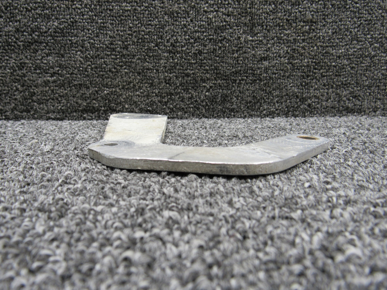 5013074-1 Cessna 401 Nose Landing Gear Door Hinge For Sale