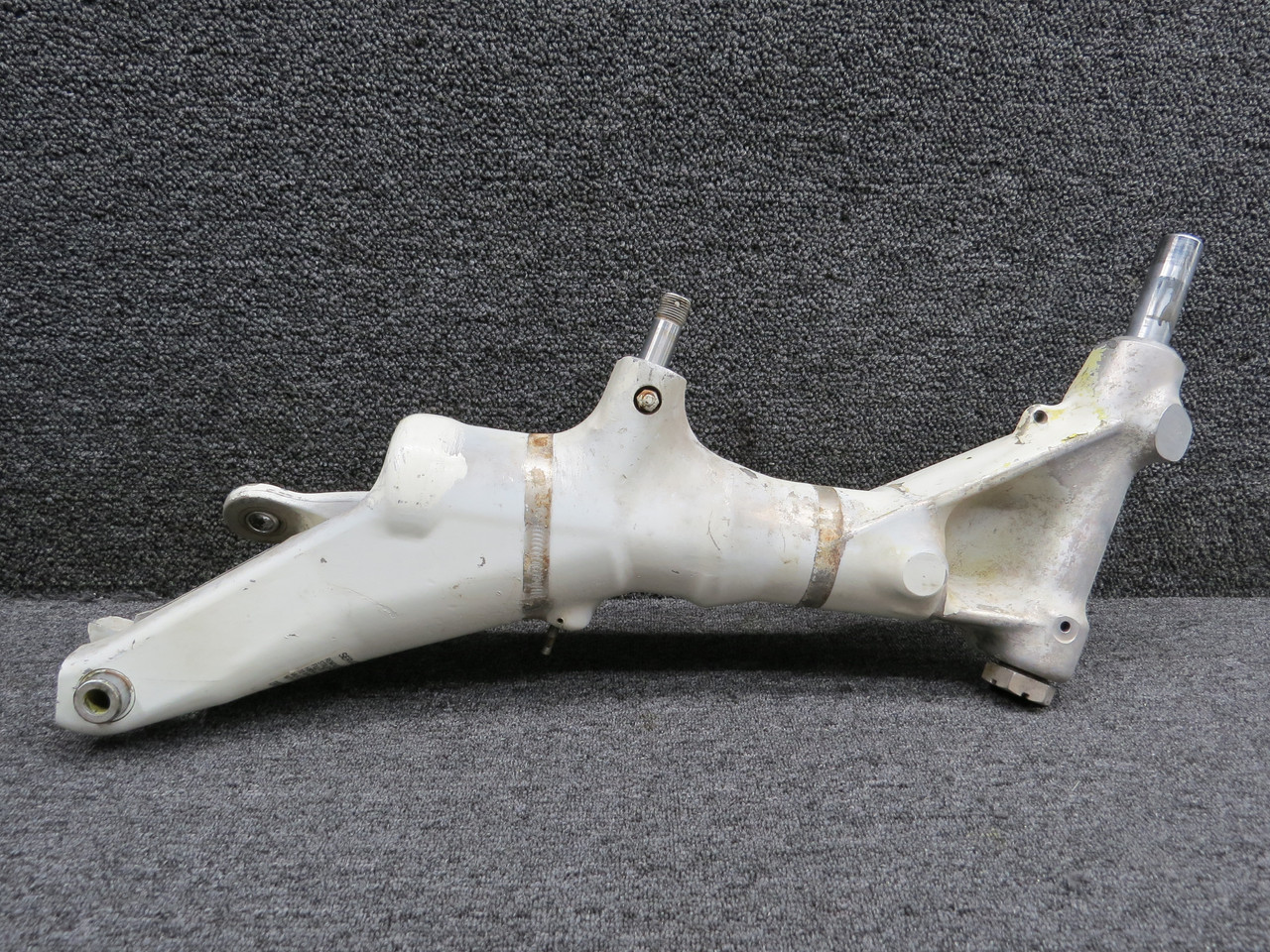 45217-2 Rockwell 112TC Main Landing Gear Trunnion Assembly RH