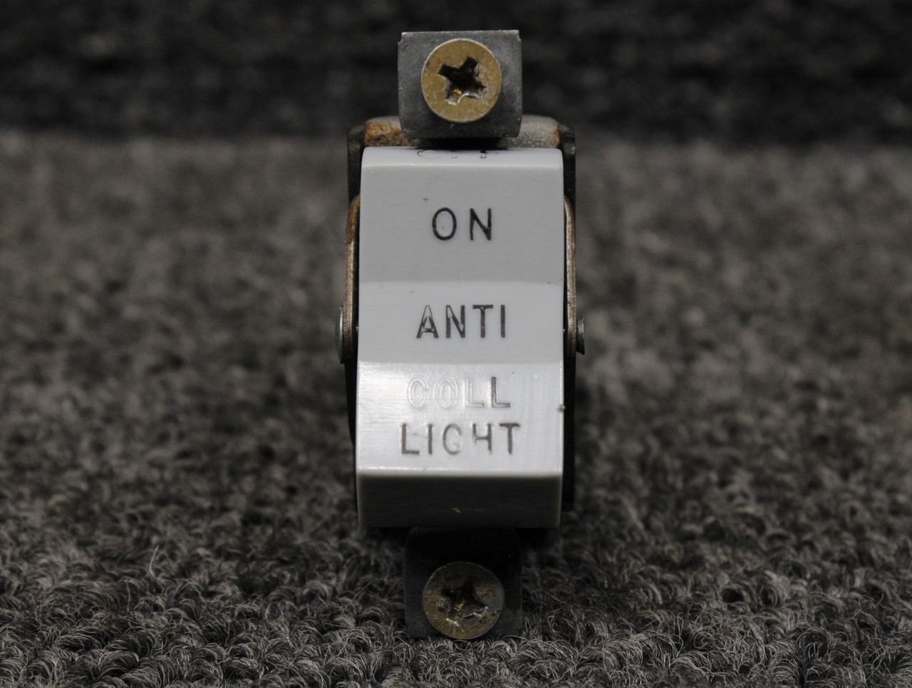 587-830 Piper PA28-161 Cutler-Hammer Anti-Collision Light Rocker Switch
