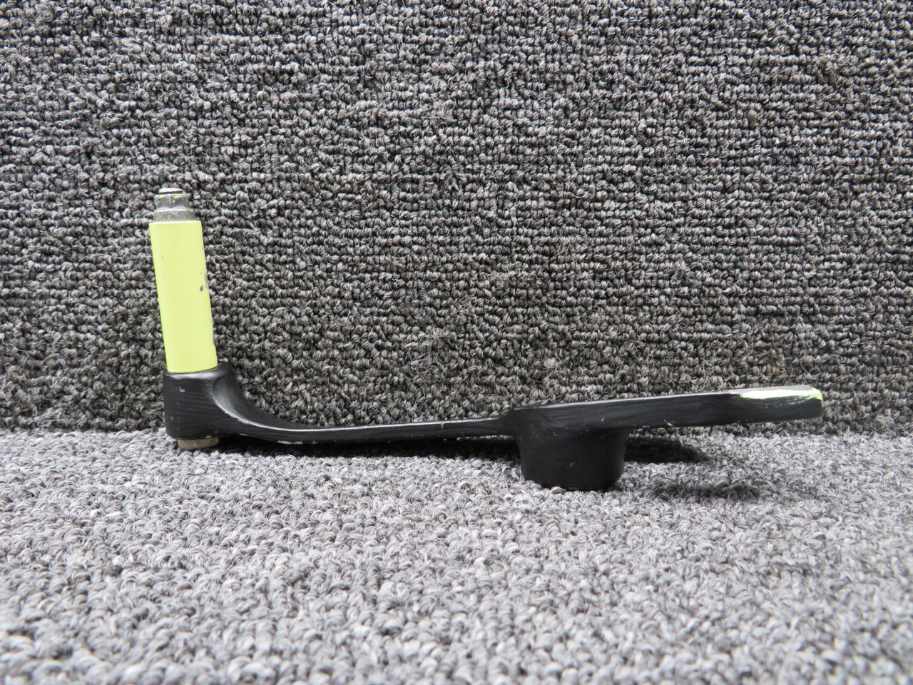 25CF1731 Hawker BAE 125-800A Right Hand Column Bracket Cable Guard Arm