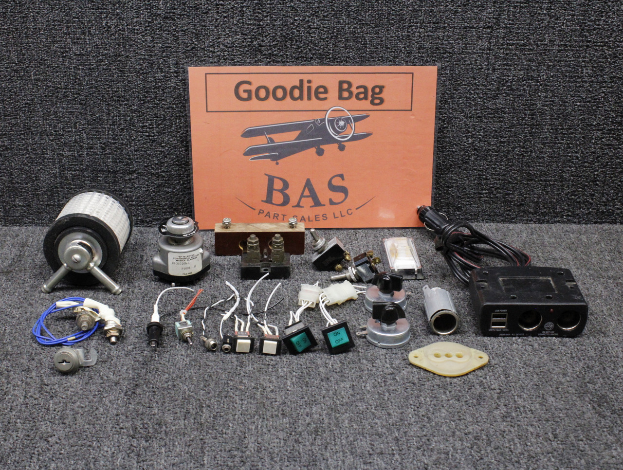 Maule MT-7-235 Goodie Bag with Ignition Switch, Panel Switches