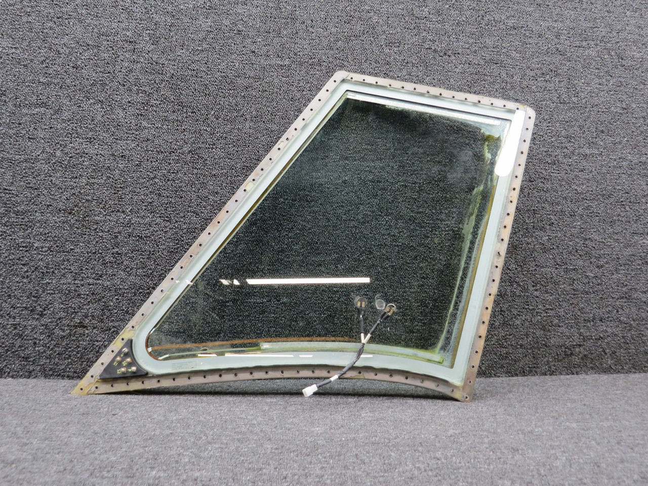 27-19482-002 Swearingen SA226-T(B) GKN Aerospace Heated Windshield RH (Core)