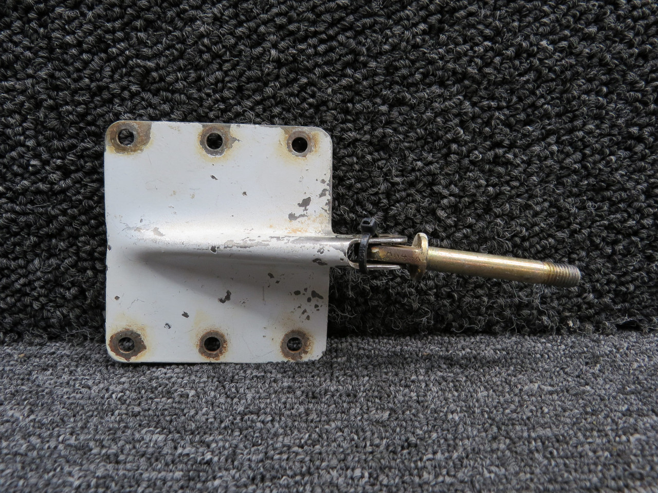 68174-000 Piper PA32RT-300T Aft Cabin Door Hinge