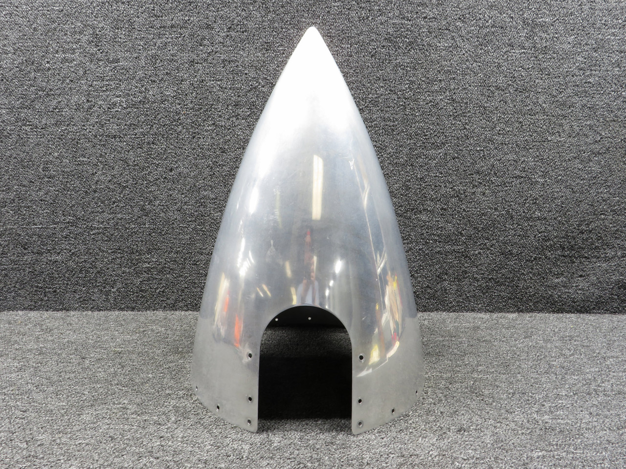 D3534 Cessna 402B 3 Blade Prop Spinner Dome