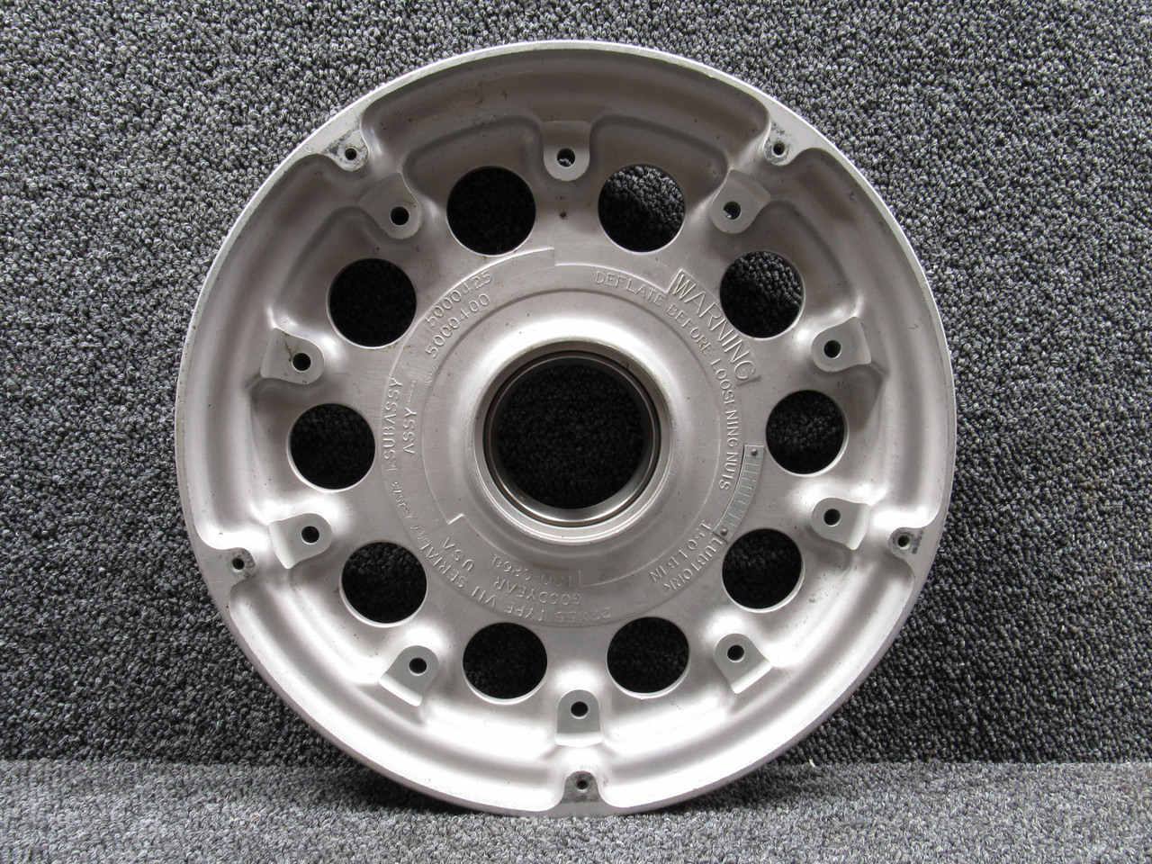 5000400 Goodyear Type VII 22x5.5 Main Wheel Assembly For Sale