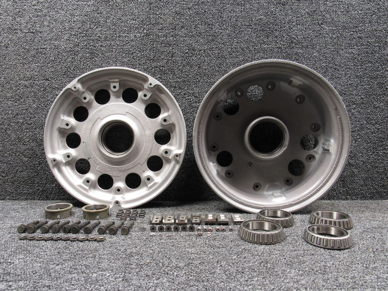 5000400 Goodyear Type VII 22x5.5 Main Wheel Assembly For Sale