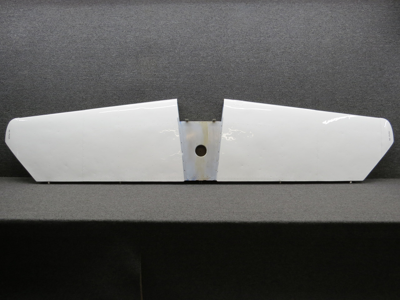 1232000 Cessna 210 Horizontal Stabilizer Assembly (Core)