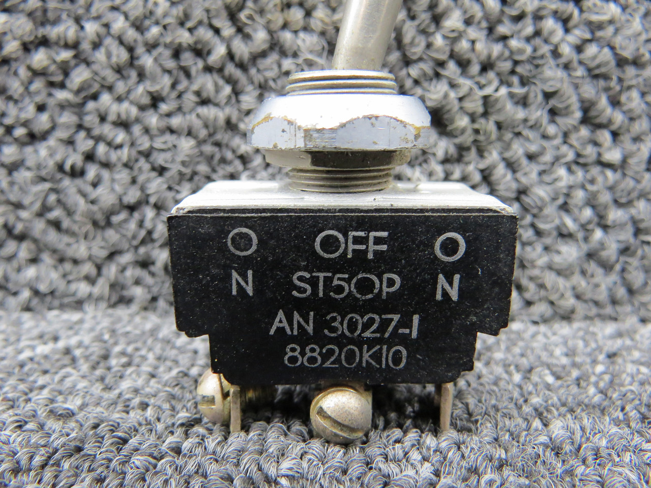 AN3027-1 (Alt Part Number: MS35059-21) Cutler-Hammer Toggle Switch