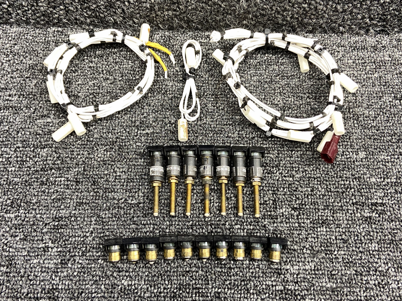 A350-CN-IW-BK-SH-14 Whelen A350CN Instrument Panel Post Light Set
