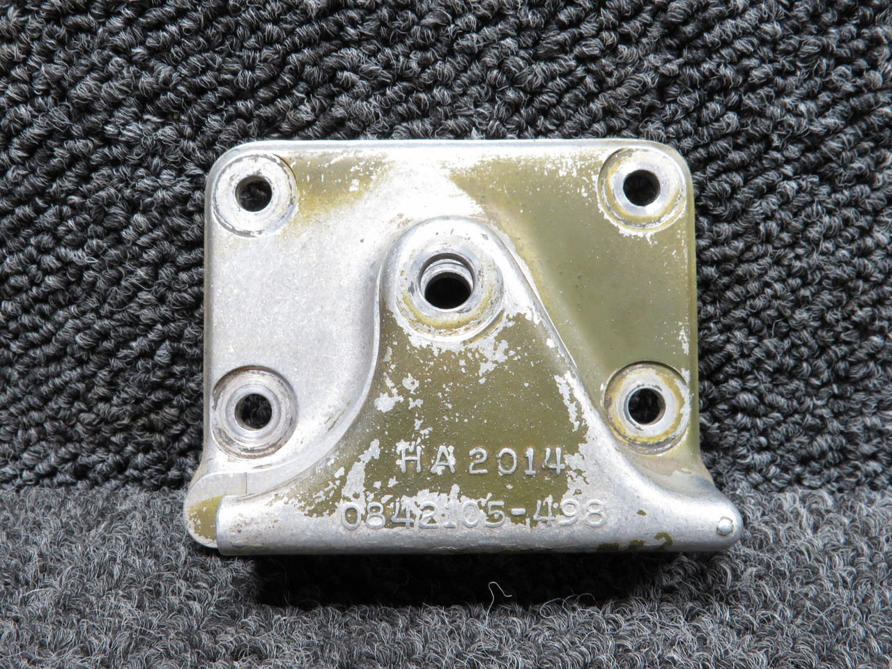 0842105-8 (Cast: 0842105-498) Cessna 441 Nose Gear Drag Link RH