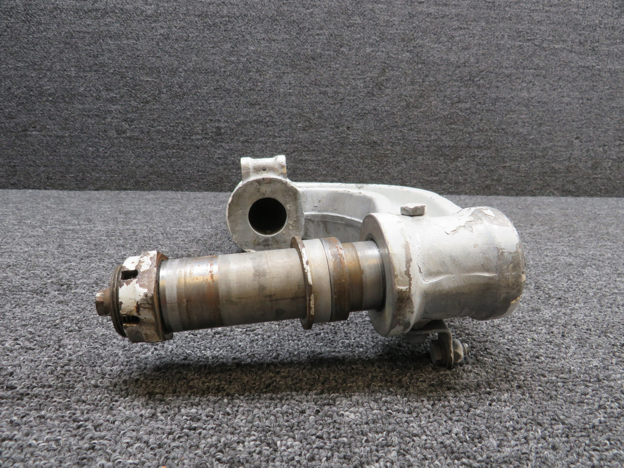 パーツ dati s9c OLD85/95 35-825195-603 (Cast: 35-810169) Beechcraft C55 Nose Gear Strut For