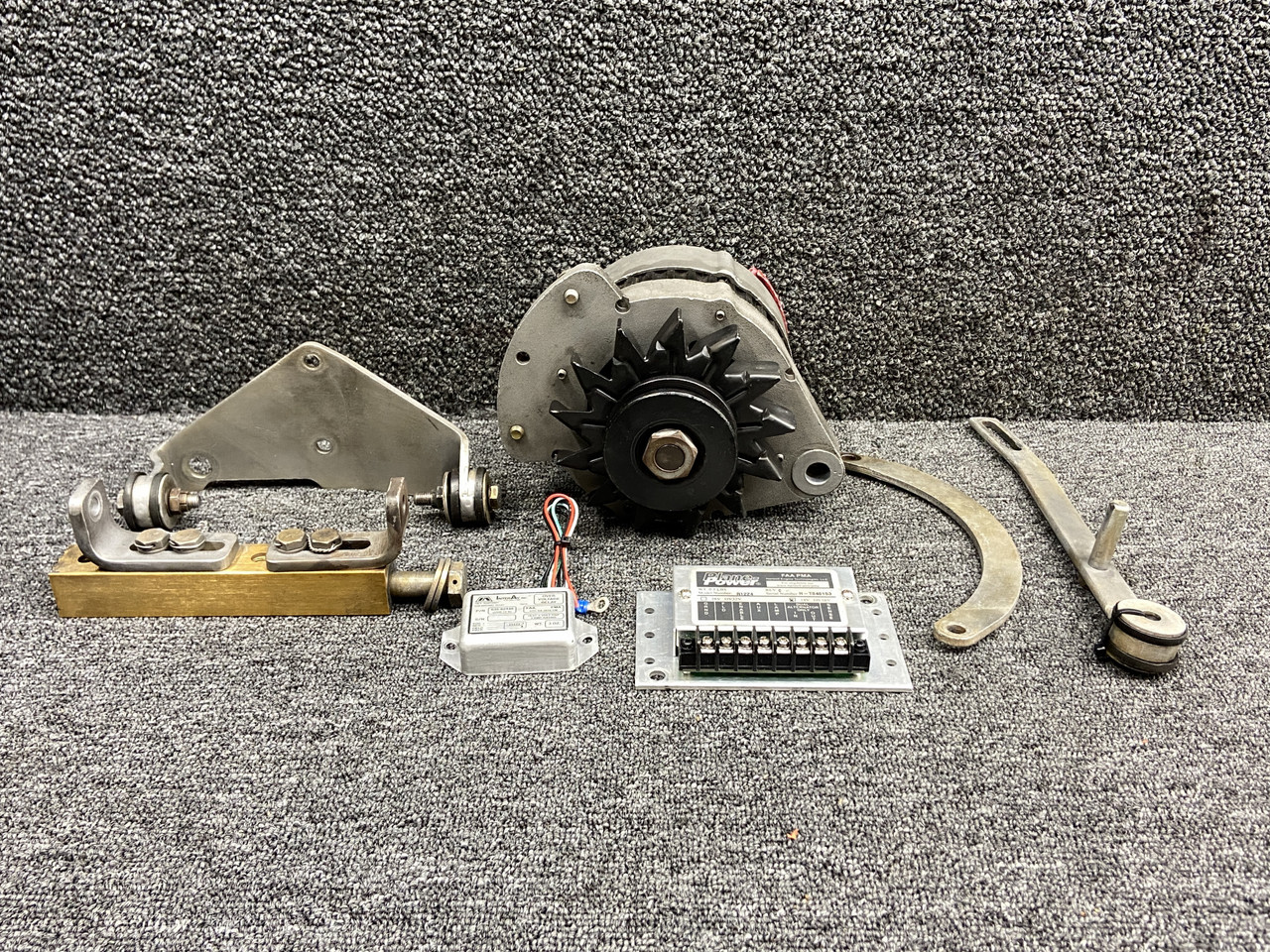 SA334SW Inter Av Alternator Set w STC, Mounting Brackets & Regulator