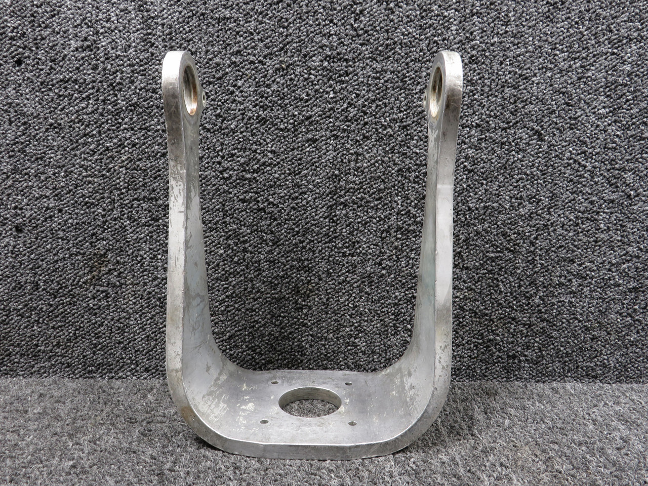 0842000-30 Cessna 310B Nose Gear Yoke