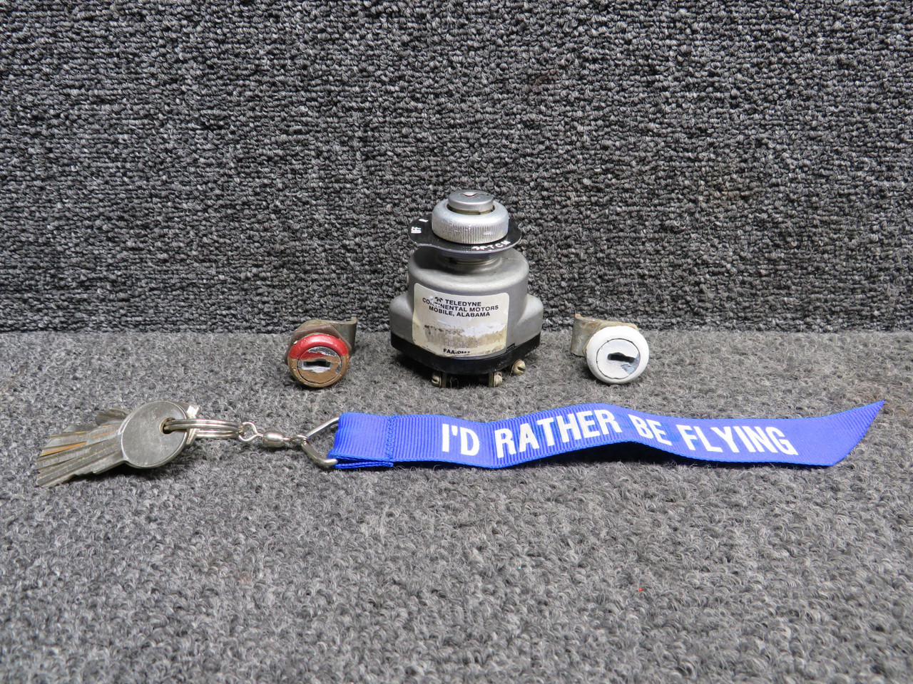 10-357210-1, 3319 Teledyne Ignition Switch w Cabin & Baggage Door Lock Set