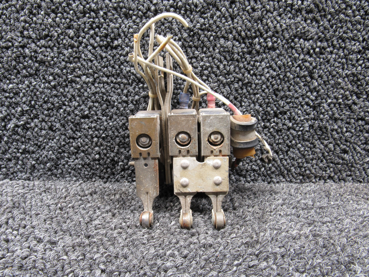 60-369000-87 Beech B60 Flap Limit Switch Installation