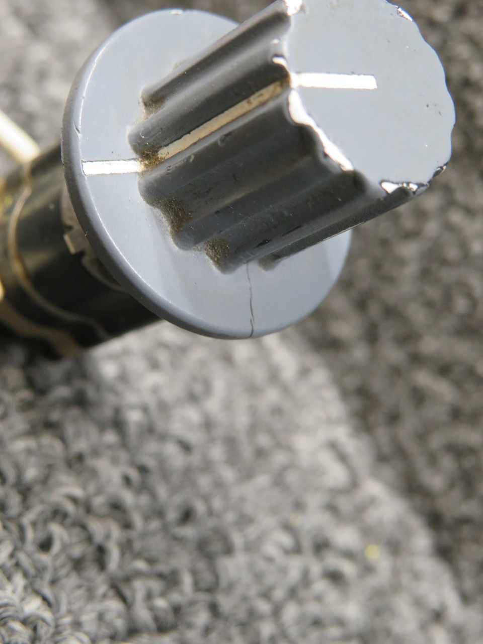 83161-1-03N Grayhill Switch with Knob For Sale