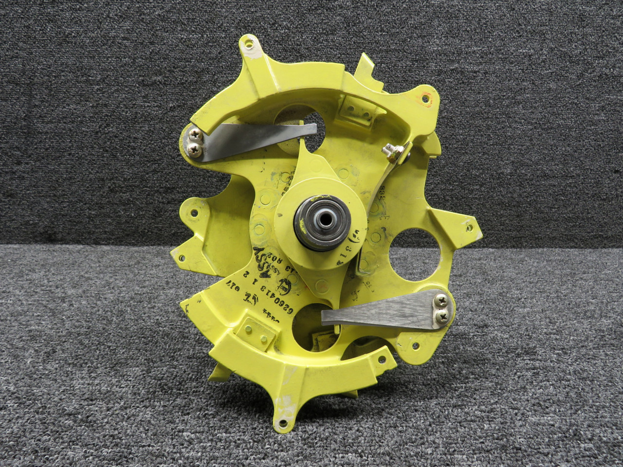 6260413-1 Cessna Citation III 650 Aileron Crossover Quadrant