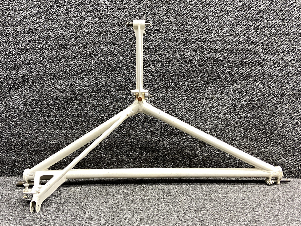 35-815155-3, 35-815129 Beechcraft A36 Main Gear Retract Brace Assembly RH