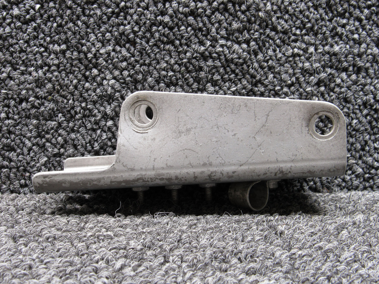 C-40029 Cessna De-Ice Brush Block Mounting Bracket Assembly