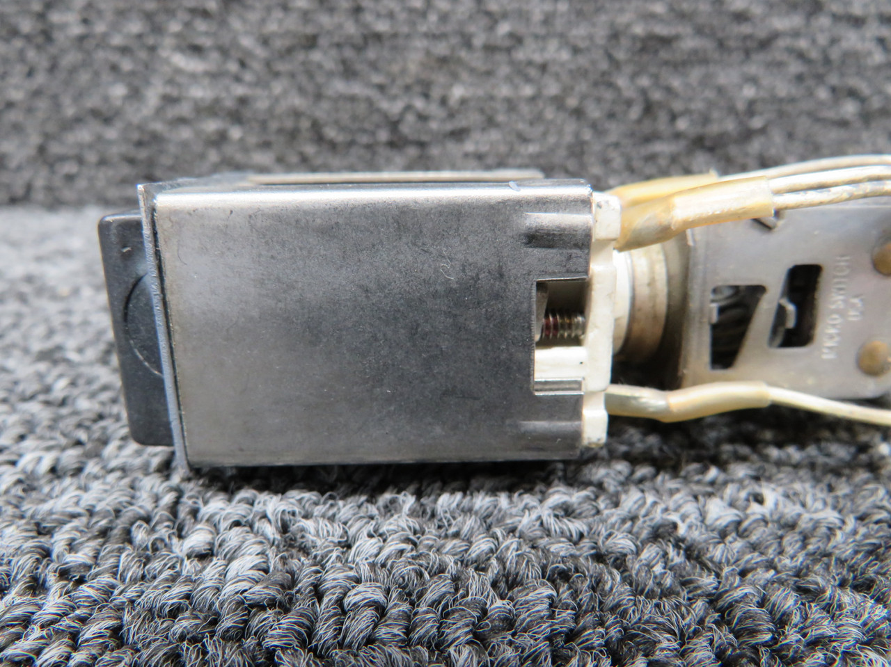 380-700-1353-001 (Alt: 81590-8339) Korry Master Warning Reset