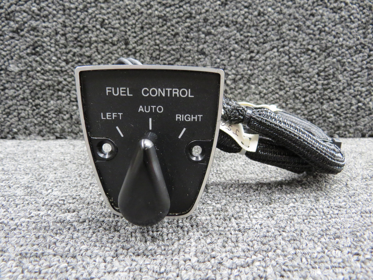 33006-003 Cirrus Vision Jet SF50 Fuel Tank Selector Switch Assembly