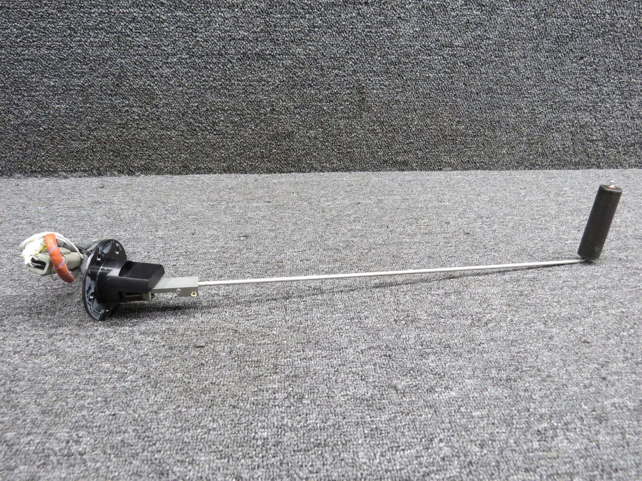 CC2840220009-102 (Alt: 35810-004) CiES Midspan Fuel Level Sensor LH (V: 9-28)