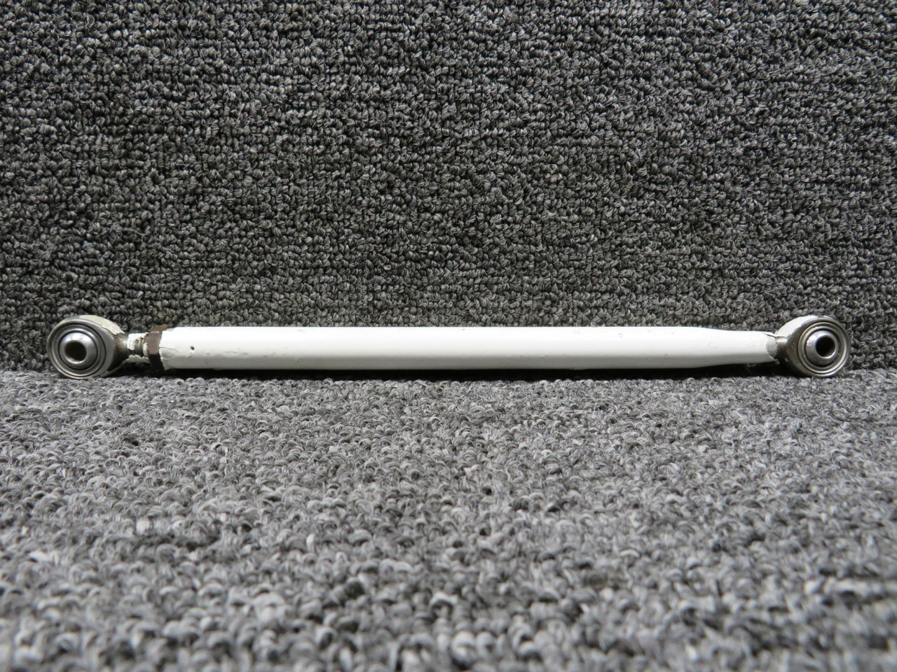 9914202-9 Cessna Citation III 650 Spade Door Control Rod Assembly