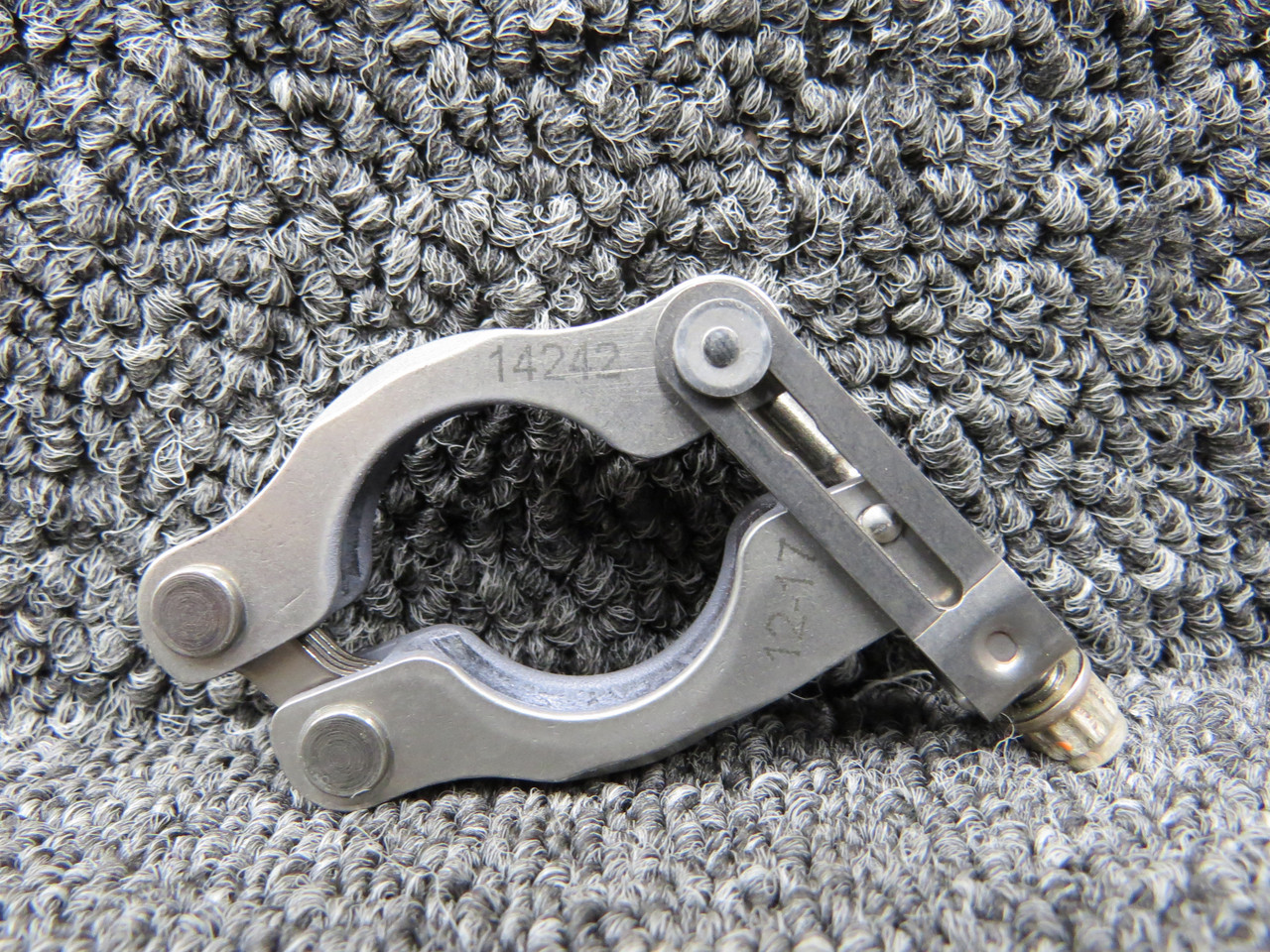 ewsgvページ VR1062V-075 Voss Aerospace Clamp for Sale