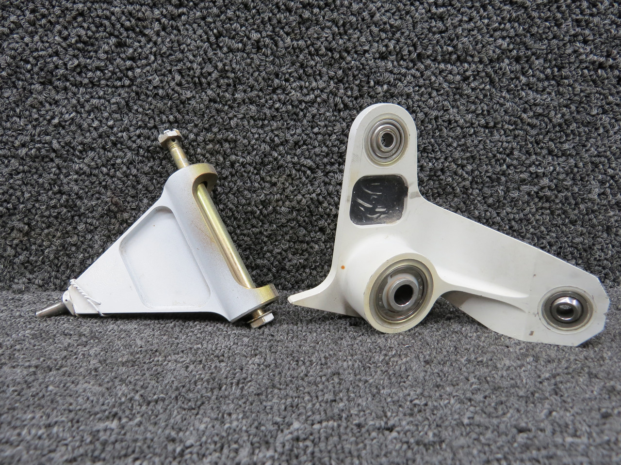 28480-001 Cirrus Vision Jet SF50 Roll Bellcrank Assembly LH
