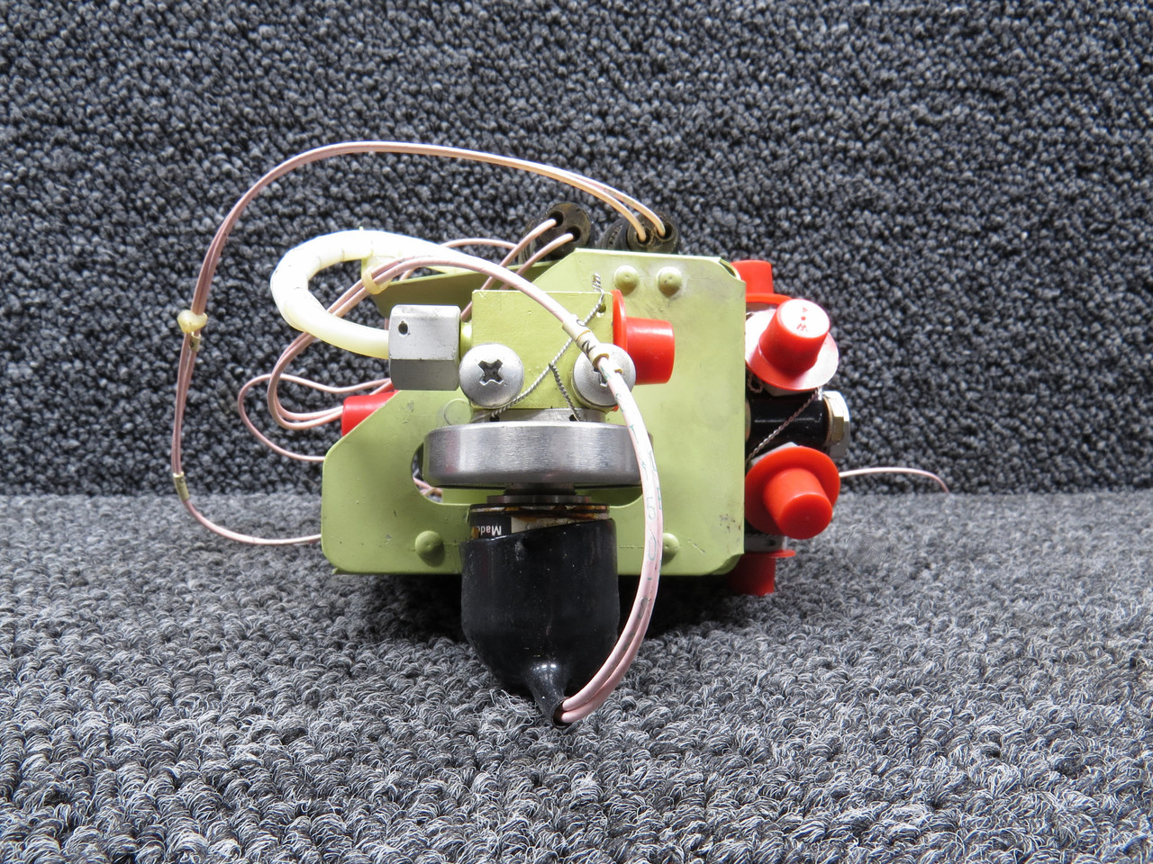 5890126-131 Aero Commander 500B De-ice Valve Unit