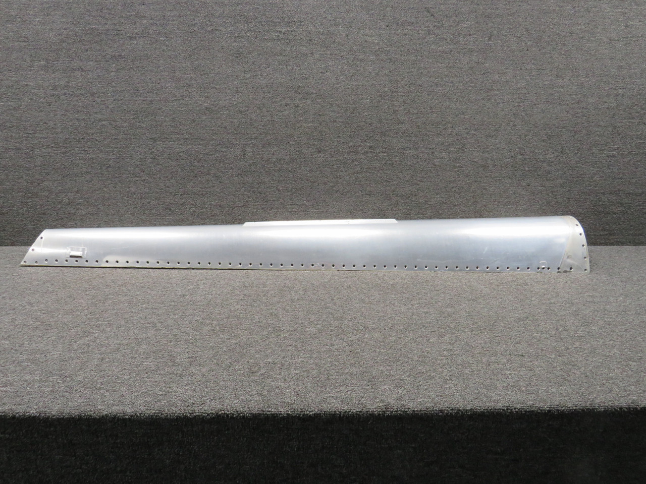 6214423-466 Cessna Citation III 650 Anti-Ice Wing Leading Edge Inboard RH