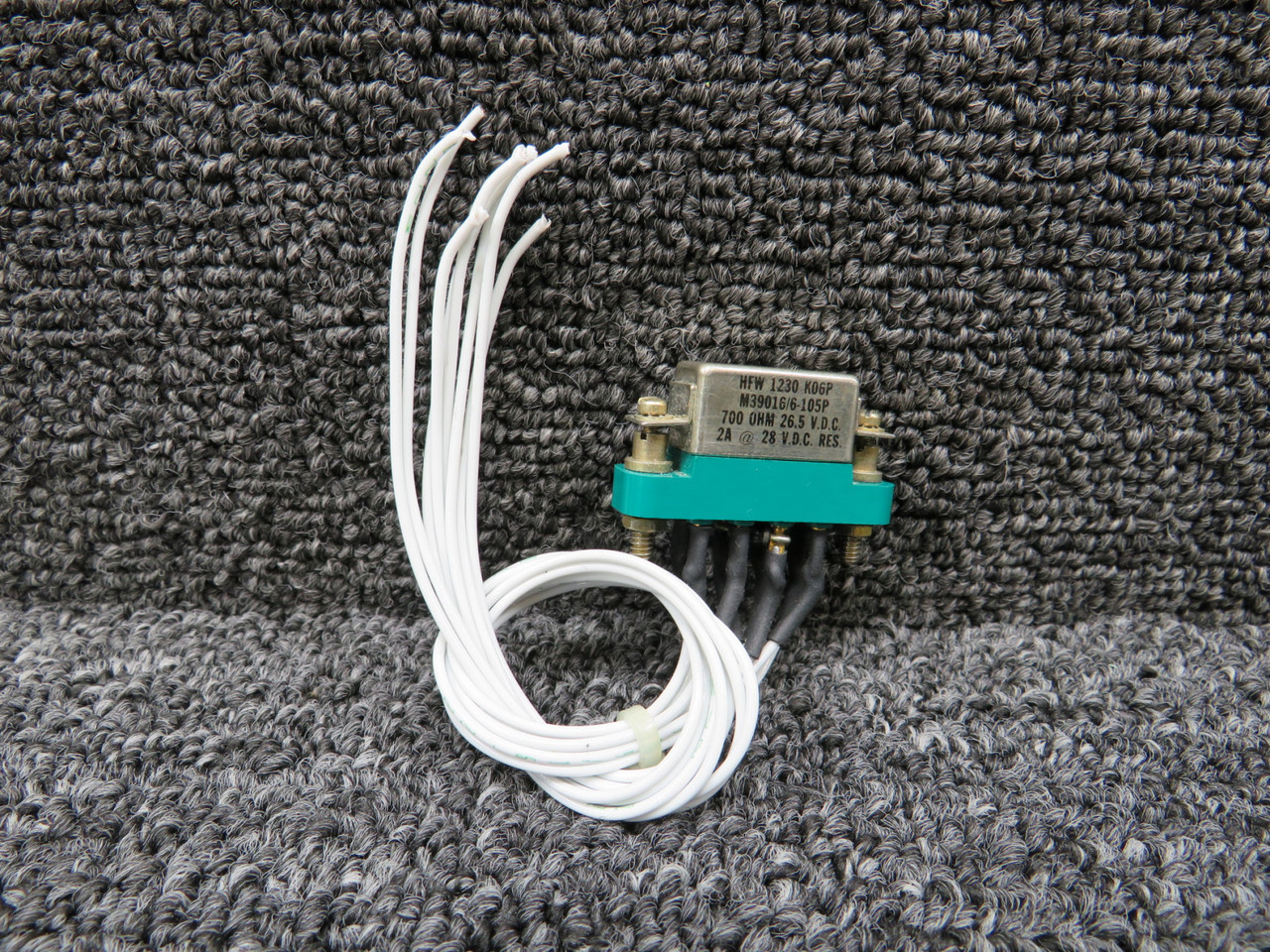 M39016-6-105P, HRC-5JV2 Cessna Citation III 650 Relay and Socket Assembly