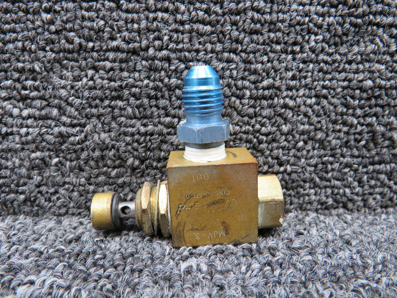 MJV-3 Clippard Valve with Plunger